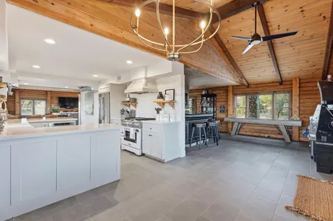 Kitchen - 20146 Nicholas Rd, Clovis, CA 93619 photo 7 of 7