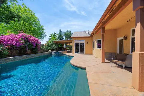 Exterior - 2154 Wrenwood Ave, Clovis, CA 93611 photo 8 of 11