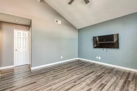 Living - 5965 E Shields Ave #165, Fresno, CA 93727 photo 4 of 4