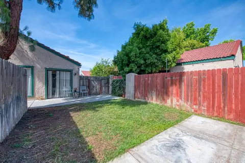 Exterior - 5965 E Shields Ave #165, Fresno, CA 93727 photo 7 of 9