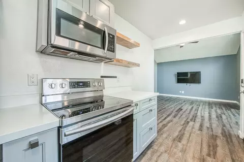 Kitchen - 5965 E Shields Ave #165, Fresno, CA 93727 photo 4 of 4