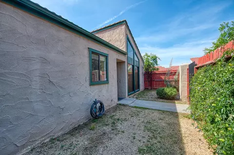 Exterior - 5965 E Shields Ave #165, Fresno, CA 93727 photo 3 of 9