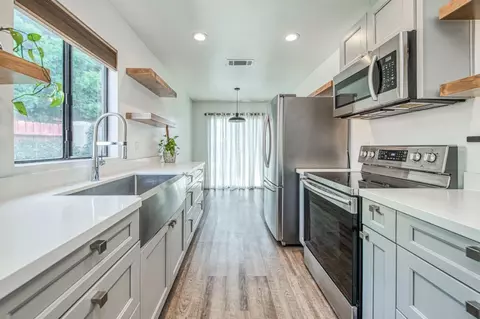 Kitchen - 5965 E Shields Ave #165, Fresno, CA 93727 photo 1 of 4