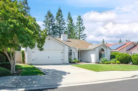 Exterior - 872 Minarats, Clovis, CA 93612 photo 2 of 6