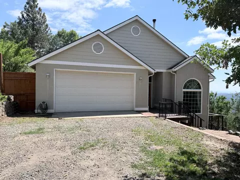 34914 Sneezeweed Ln, North Fork, CA 93643
