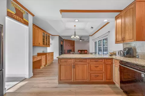 Kitchen - 2976 Holly Ave, Clovis, CA 93611 photo 5 of 5