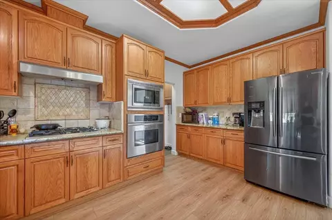 Kitchen - 2976 Holly Ave, Clovis, CA 93611 photo 4 of 5