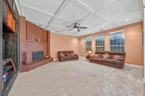 Living - 2976 Holly Ave, Clovis, CA 93611 photo 1 of 4