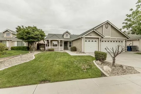 5906 W Paul Ave, Fresno, CA 93722