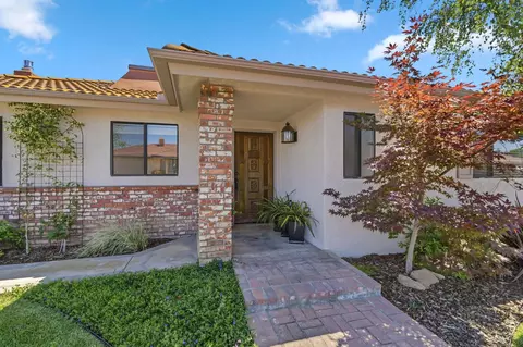 867 E Frederick Ave, Fresno, CA 93720