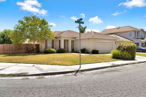 1060 San Jose Ave, Madera, CA 93637