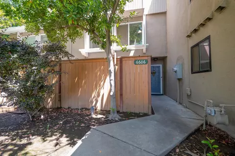 6606 N 3rd St, Fresno, CA 93710