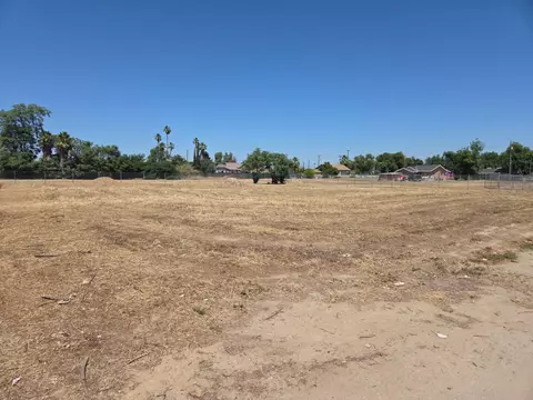 148 W El Dorado, Fresno, CA 93706