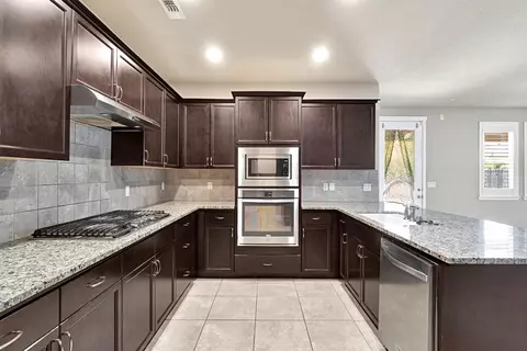 Kitchen - 3245 Lexington Ave, Clovis, CA 93619 photo 3 of 5
