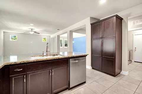 Kitchen - 3245 Lexington Ave, Clovis, CA 93619 photo 4 of 5