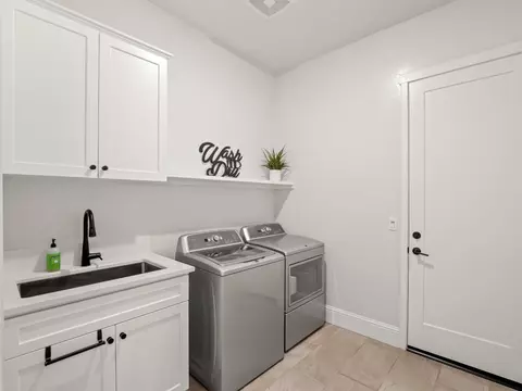 Other - 384 Sentinel Dr, Madera, CA 93636 photo 2 of 8