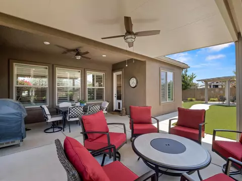 Exterior - 384 Sentinel Dr, Madera, CA 93636 photo 6 of 13