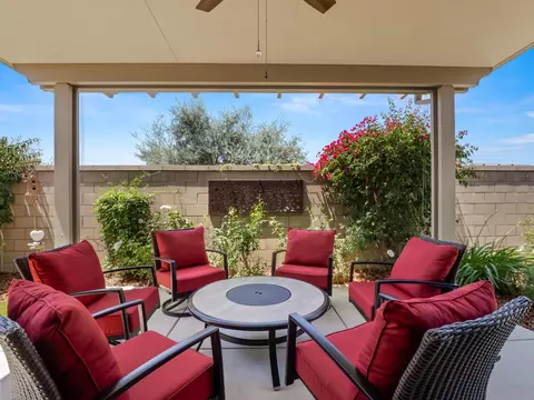 Exterior - 384 Sentinel Dr, Madera, CA 93636 photo 3 of 13