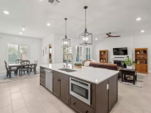 Kitchen - 384 Sentinel Dr, Madera, CA 93636 photo 5 of 8