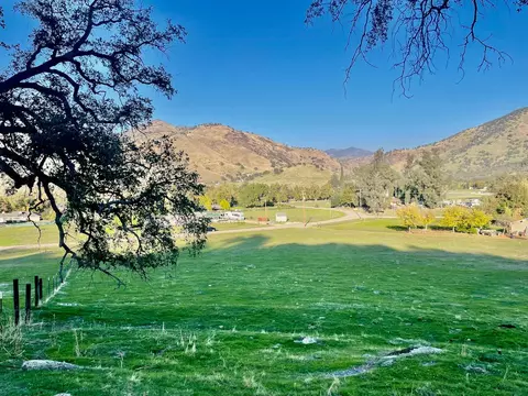 0 Bellows Dr, Sanger, CA 93657 photo 2