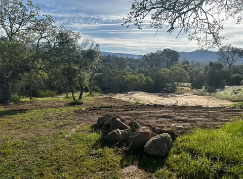 2229 Yosemite Lakes Park, Coarsegold, CA 93614