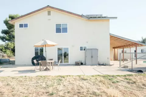 Exterior - 9569 E Olive Ave, Sanger, CA 93657 photo 6 of 12