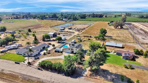 View/Area - 9569 E Olive Ave, Sanger, CA 93657 photo 1 of 6