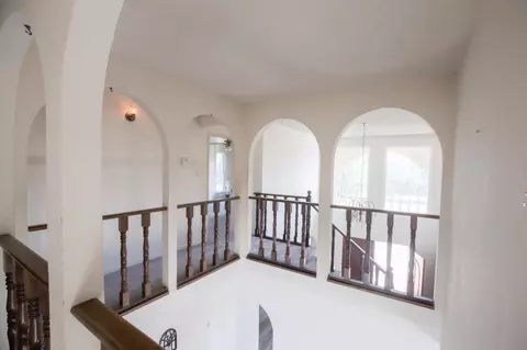 Entry Way - 9569 E Olive Ave, Sanger, CA 93657 photo 3 of 4