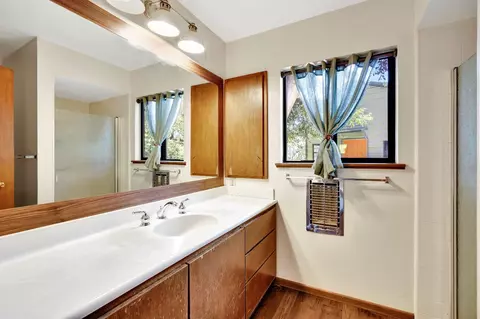 Bath - 43715 Dinely Dr, Three Rivers, CA 93271 photo 3 of 3
