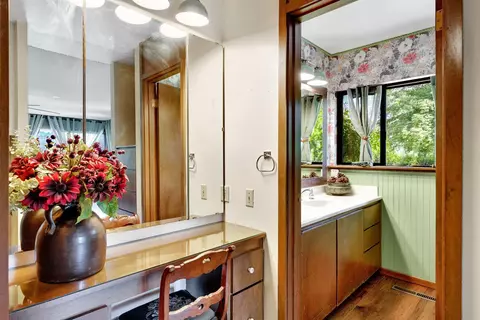 Bath - 43715 Dinely Dr, Three Rivers, CA 93271 photo 1 of 3