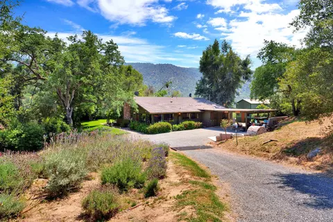 Exterior - 43715 Dinely Dr, Three Rivers, CA 93271 photo 17 of 17