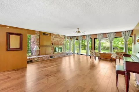 Living - 43715 Dinely Dr, Three Rivers, CA 93271 photo 1 of 6