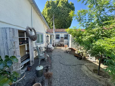 17672 W Belmont Ave, Kerman, CA 93630 photo 5