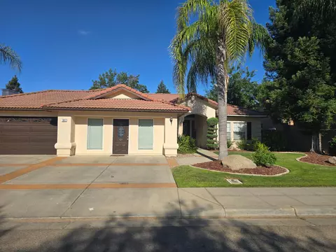 984 Summerset Ln, Madera, CA 93637