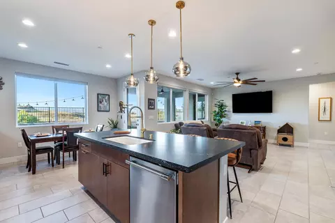 Kitchen - 1243 Wildflower Dr, Madera, CA 93636 photo 4 of 4