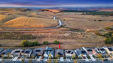 View/Area - 1243 Wildflower Dr, Madera, CA 93636 photo 4 of 5