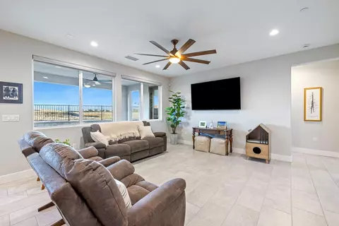 Living - 1243 Wildflower Dr, Madera, CA 93636 photo 2 of 3