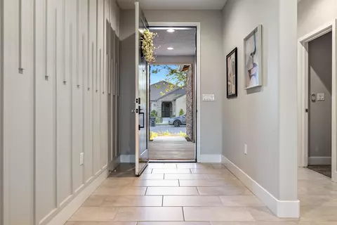 Entry Way - 1243 Wildflower Dr, Madera, CA 93636 photo 1 of 3