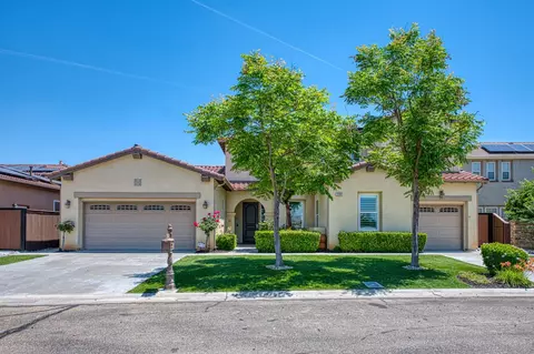 10745 E Landmark Way, Clovis, CA 93619