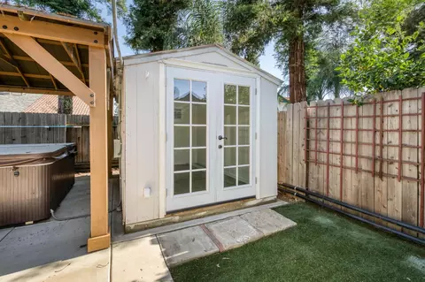 Exterior - 2560 Purvis Ave, Clovis, CA 93611 photo 5 of 13