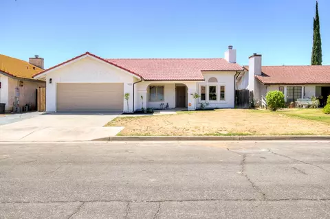 3221 N Hanover Ave, Fresno, CA 93722