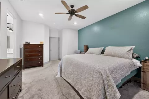 Bedroom - 2086 N Phillip Ave, Clovis, CA 93619 photo 8 of 12
