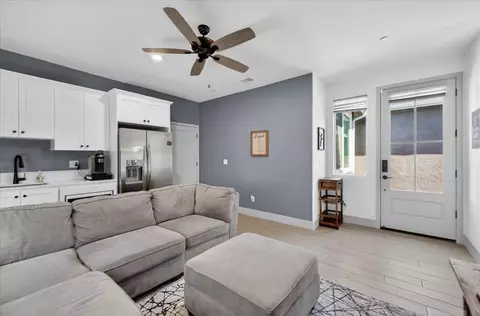 Other - 2086 N Phillip Ave, Clovis, CA 93619 photo 9 of 14