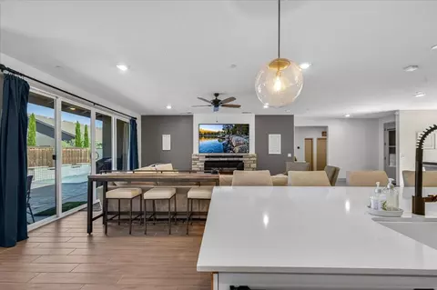 Other - 2086 N Phillip Ave, Clovis, CA 93619 photo 2 of 14