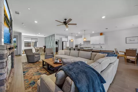 Living - 2086 N Phillip Ave, Clovis, CA 93619 photo 4 of 5