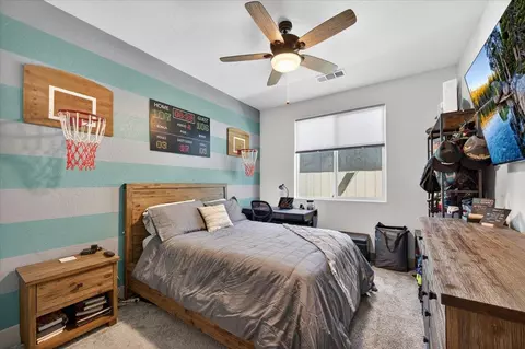 Bedroom - 2086 N Phillip Ave, Clovis, CA 93619 photo 3 of 12