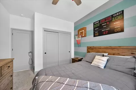 Bedroom - 2086 N Phillip Ave, Clovis, CA 93619 photo 4 of 12
