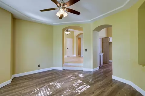 Living - 170 N Anderson Ave, Clovis, CA 93612 photo 1 of 6