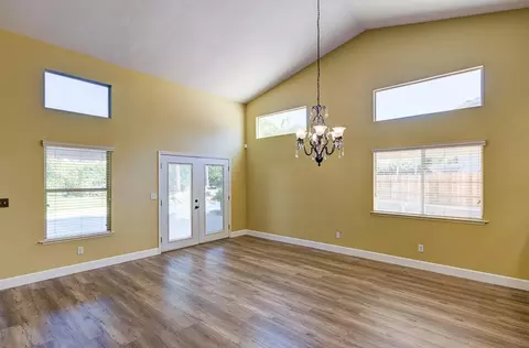 Living - 170 N Anderson Ave, Clovis, CA 93612 photo 6 of 6