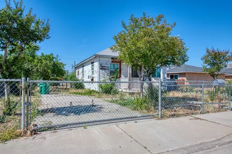 Other - 2450 Knowles St, Selma, CA 93662 photo 2 of 7